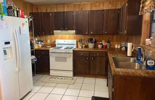 Eastpoint Cabin | cabin retreat has the perfect vibe of the country & minutes from SGi beach