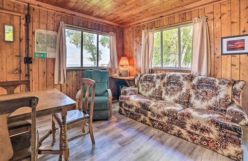 Houghton Lake Cabin | Cabin Situated on the Bank of Houghton Lake!