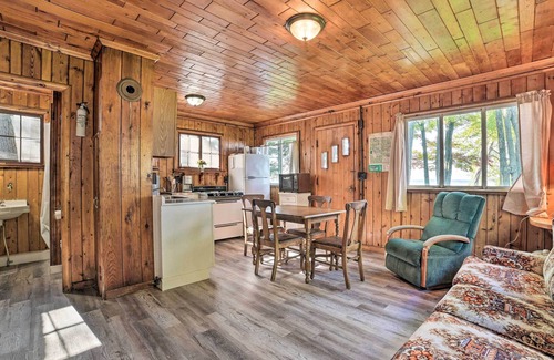 Houghton Lake Cabin | Cabin Situated on the Bank of Houghton Lake!