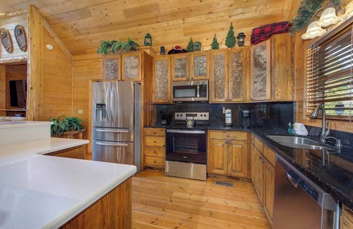 Wears Valley Cabin | Cabin w/Hot Tub, Theater & Views - Sleeps 22
