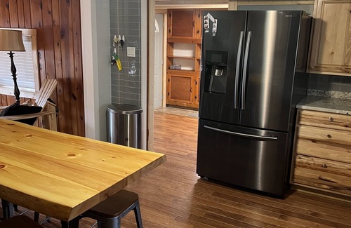 Higgins Lake Cabin | Cabin with Hot tub. Close to Higgins Lake