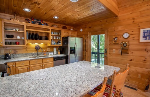 Sugar Grove Cabin | Cabin with Views & River Access