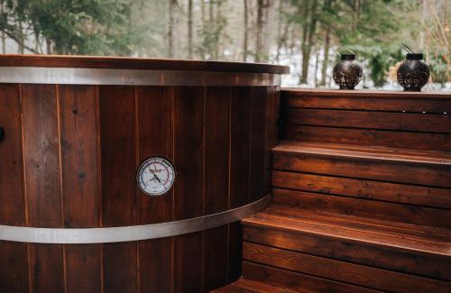 St-Adolphe-d'Howard Ski Chalet | Cabines Niksen