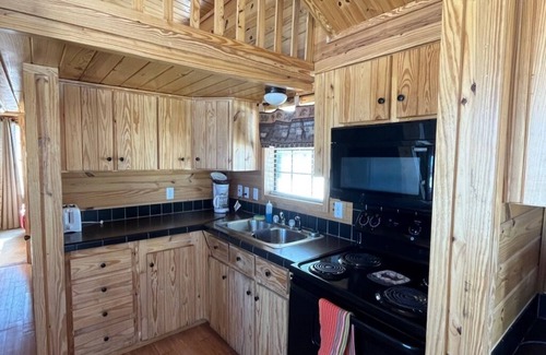 Mammoth Creek Cabin | Cabins by Panguitch Lake: Where Rustic Charm Meets Amazing Fishing!