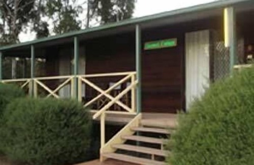 Pokolbin Cottage | Cabins on Halls
