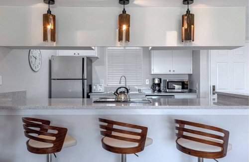Palm Desert Villa | Cactus Golf Villa at Palm Desert Resort - fire pit, patio, golf course view