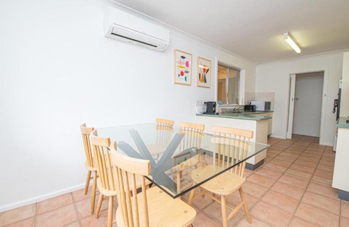 Orange Villa | Cadogan House Professionally Styled in CBD