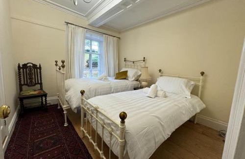 Llanbedr House | Cae Nest Hall