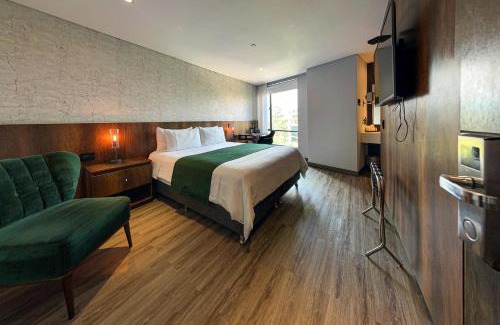 Las Lomas I Hotel | Cafe Hotel Medellín