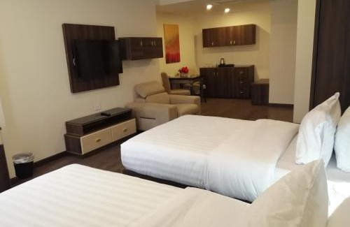 Al Duqqi Hotel | Cairo Taj Hotels & Suites - Dokki