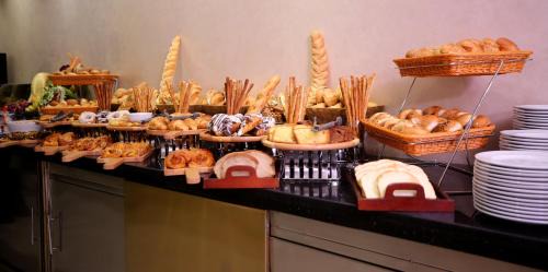 Al Duqqi Hotel | Cairo Taj Hotels & Suites - Dokki