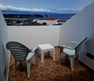 Sao Roque do Pico Apartment | Cais House