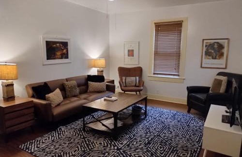 Downtown House | Cajun Stays-Cajun Home II- Entire House