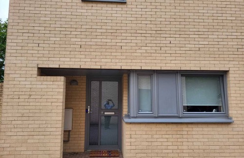 Niddrie Apartment | Cakemuir Detached House,3 Bed,Free Parking,Private Garden-Long Stay Discounts