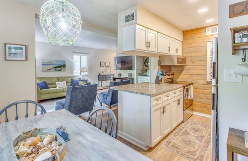 Calabash Condo | Calabash Condo: Close to Coast & Fishing