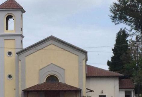 San Roberto House | Calabria collina Antico Casale con giardino bio naturale OSTELLO SELF SERVICE ATTREZZATO