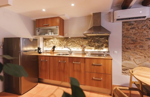 Barri Vell Apartment | Calderers Cavall - Holiday Apartment Rental Girona | Bravissimo