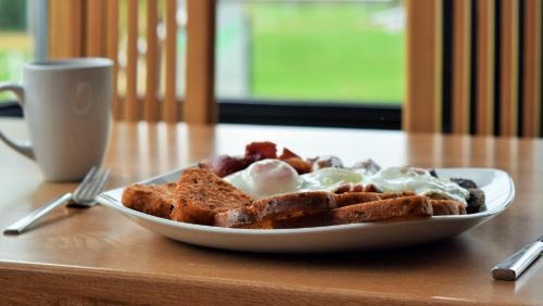 Walsall Hotel | Calderfields Golf & Country Club