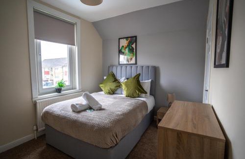 Shotts Apartment | Caledonia Apartment