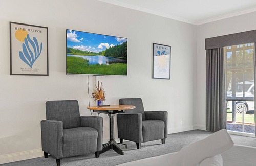 Echuca Hotel | Caledonian Hotel Motel