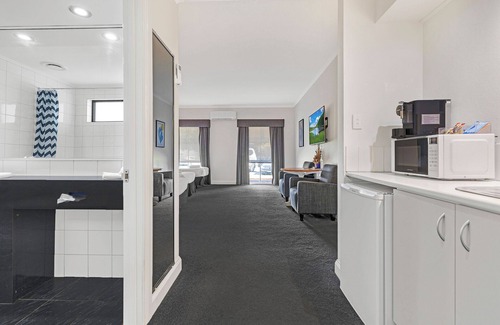 Echuca Hotel | Caledonian Hotel Motel