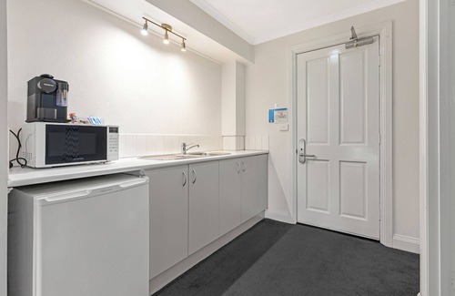 Echuca Hotel | Caledonian Hotel Motel