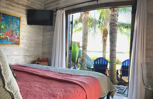 Baldwin Park Cabin | California King Bed with a Lakefront View