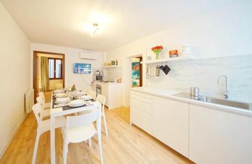 San Marco Apartment | Calle dei Fabbri Apartment Marble