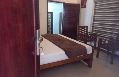 Kuzhuppilly Resort | Calm and Pleasant 2-bedroom resort with AC and wifi in Cherai beach