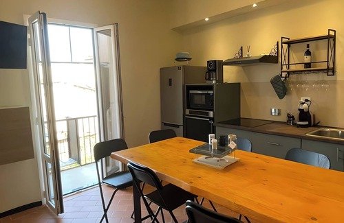 Santa Maria Novella Apartment | Calm and silent 3 bedroom apartment near central Market of Florence
