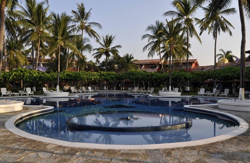 Ixtapa Villa | Calm, beautiful, colorfully furnished Villa in a private condo