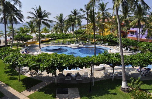 Ixtapa Villa | Calm, beautiful, colorfully furnished Villa in a private condo