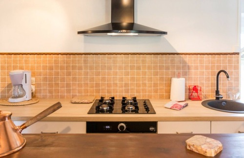 Montaigu-les-Bois Cottage | Calm Norman house with internet and parking