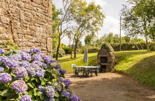 Montaigu-les-Bois Cottage | Calm Norman house with internet and parking