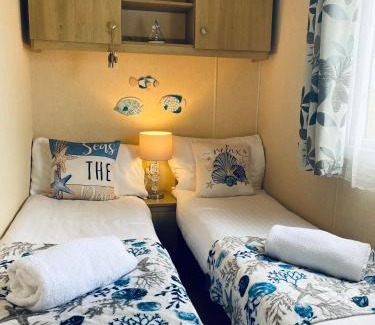 Grampound Other | Calm View