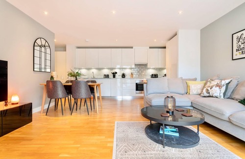 Stratford Apartment | Calm Zen Oasis, In Iconic London Olympic Park