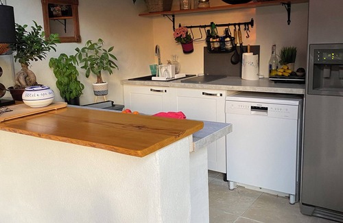 Robion House | Calme et Détente au Pied du Luberon !