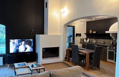 Robion House | Calme et Détente au Pied du Luberon !