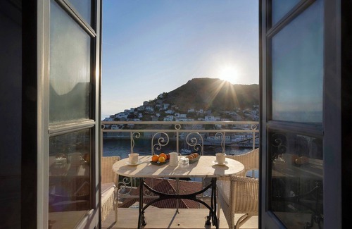 Hydra Villa | Calthea - Six Bedroom Villa, Sleeps 13