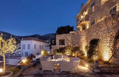 Hydra Villa | Calthea - Six Bedroom Villa, Sleeps 13