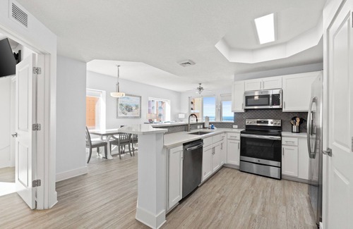 Panama City Beach Condo | Calypso Resort and Towers by Book That Condo