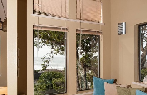 Roads End House | Calypso