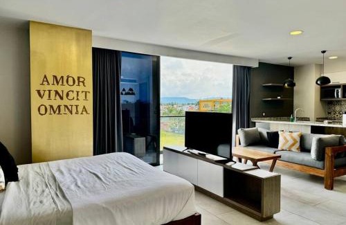 Zapopan Apartment | Cama King ZonaReal AC Estacionamiento Experiencia !