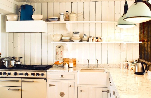 Camber House | Camber Sands. Large luxury Beach House. HEATED HOT-TUB, pet friendly.