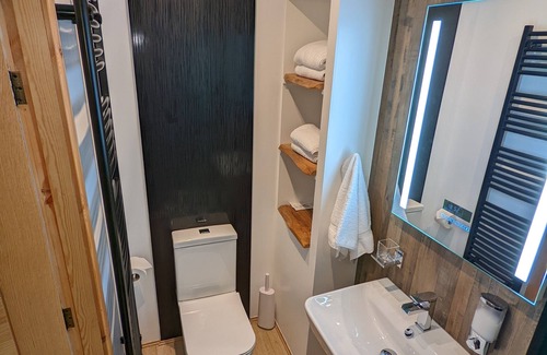 Inverness Cabin | Cambeth Lodge Guesthouse