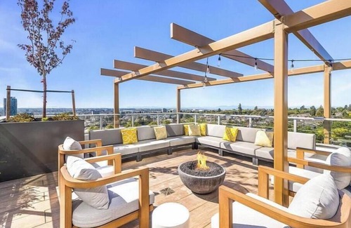 Marpole Condo | Cambie Garden - West Tower