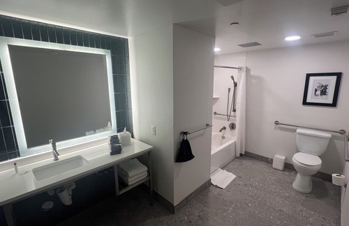 Evans Churchill Hotel | Cambria Hotel Downtown Phoenix Convention Center