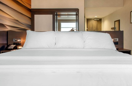 Ocean City Hotel | Cambria Hotel Ocean City - Bayfront