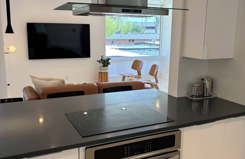 Camelback Shadows Condo | Camelback views, MCM Luxe Condo