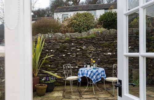 Crook Cottage | Camellia Cottage